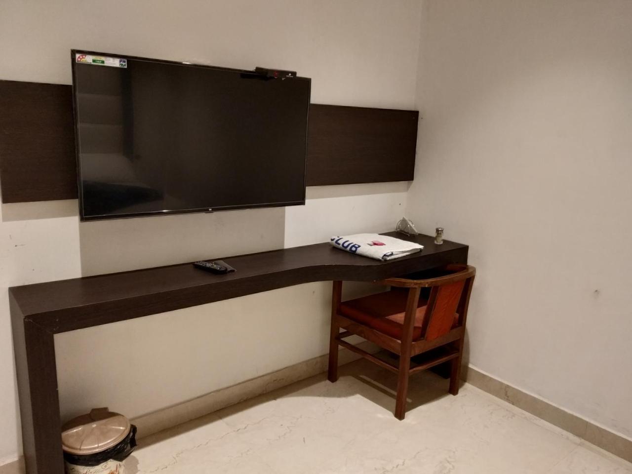 Hotel Star Inn Ganganagar Ngoại thất bức ảnh