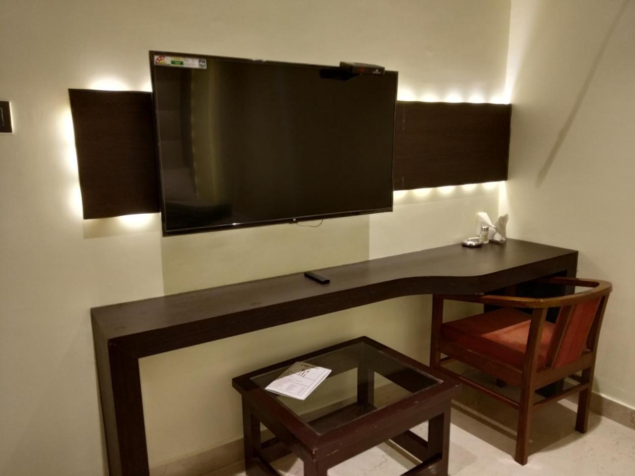 Hotel Star Inn Ganganagar Ngoại thất bức ảnh