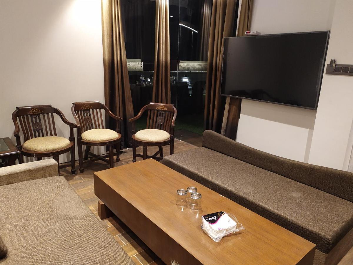 Hotel Star Inn Ganganagar Ngoại thất bức ảnh