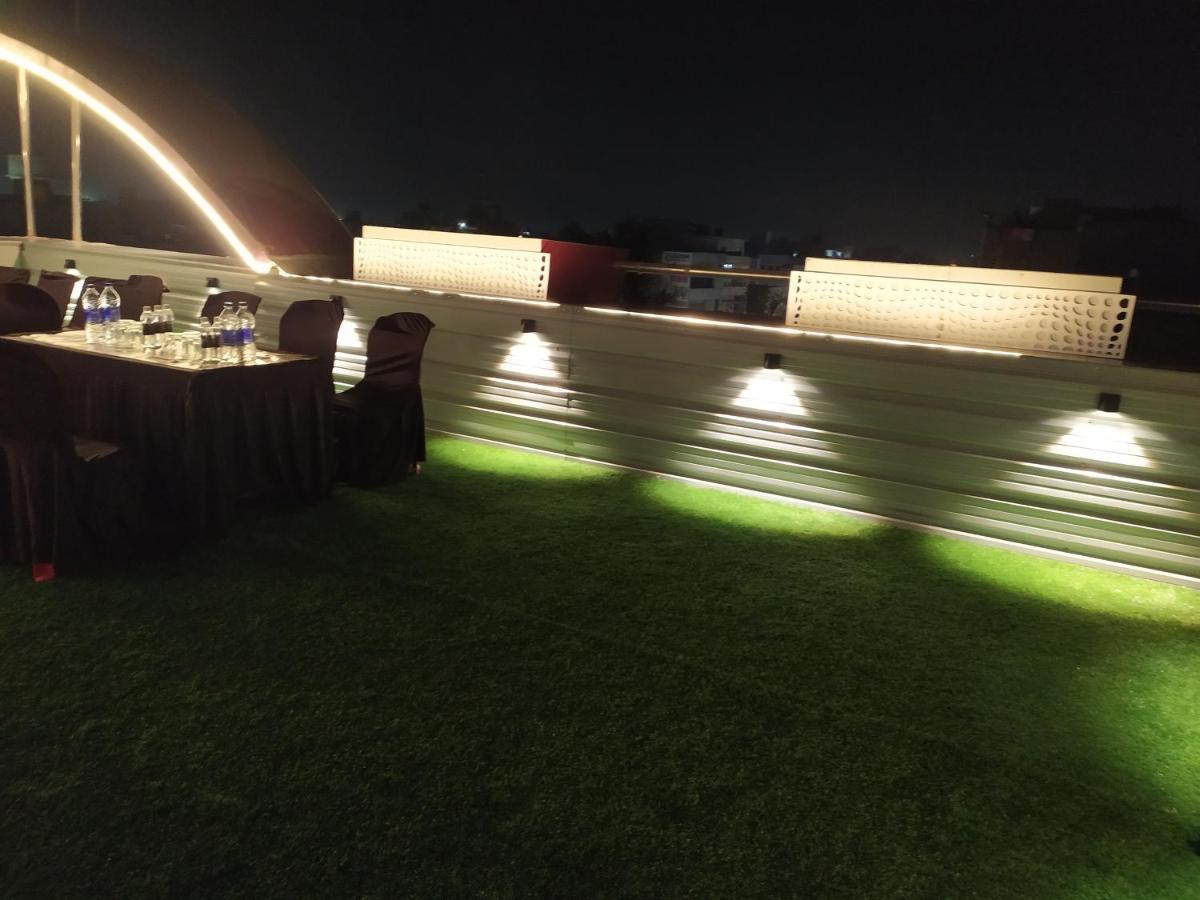 Hotel Star Inn Ganganagar Ngoại thất bức ảnh
