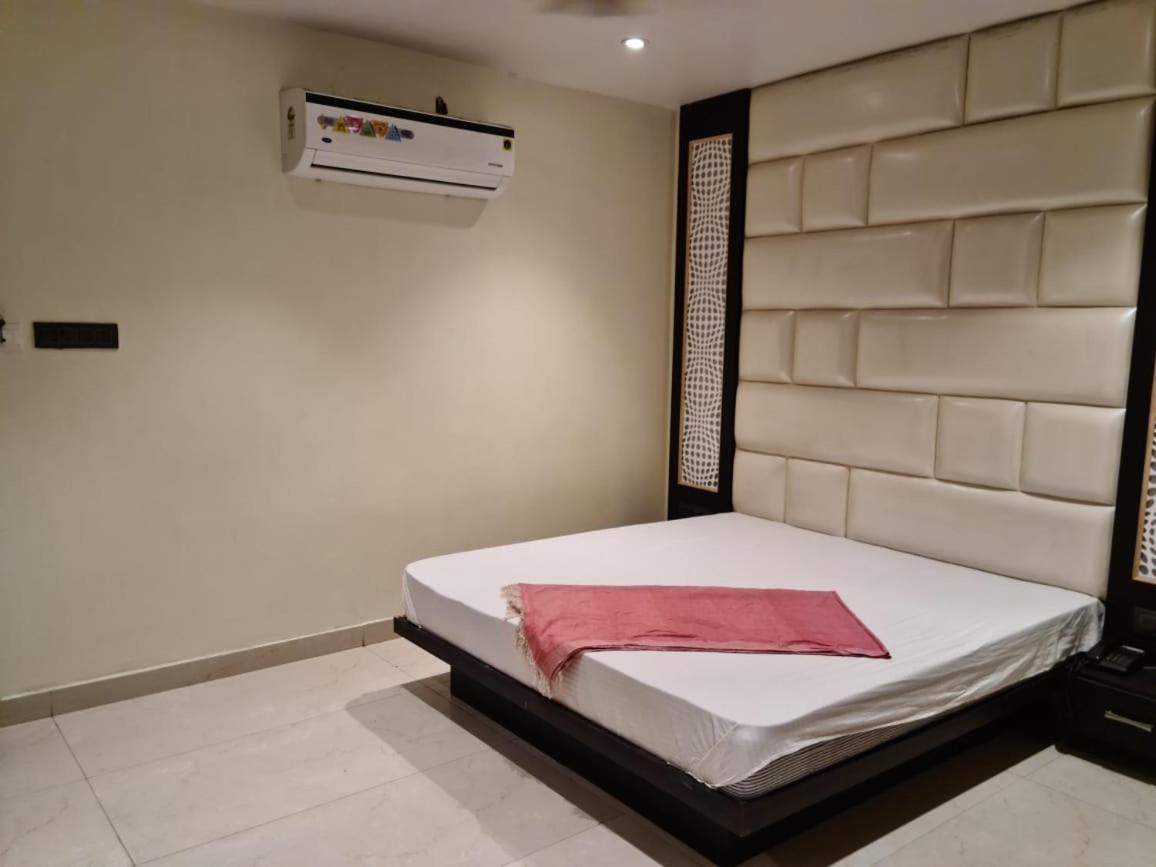 Hotel Star Inn Ganganagar Ngoại thất bức ảnh
